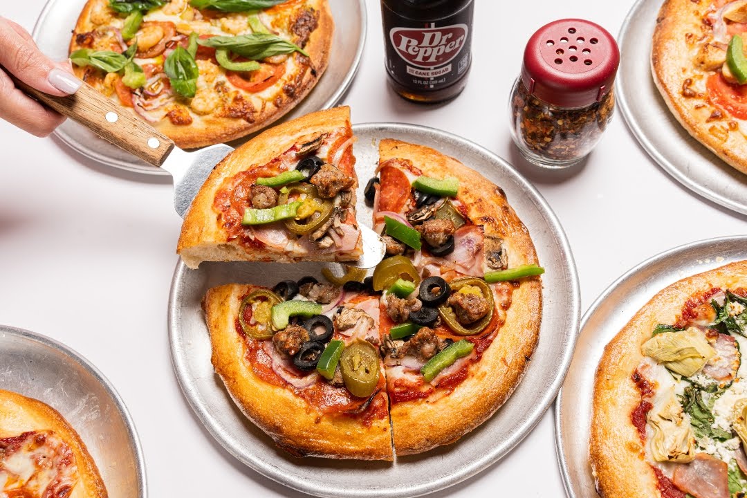 Mark Twain's Pizza Landing by null