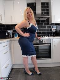 Milf kitchen jpg x Milf kitchen