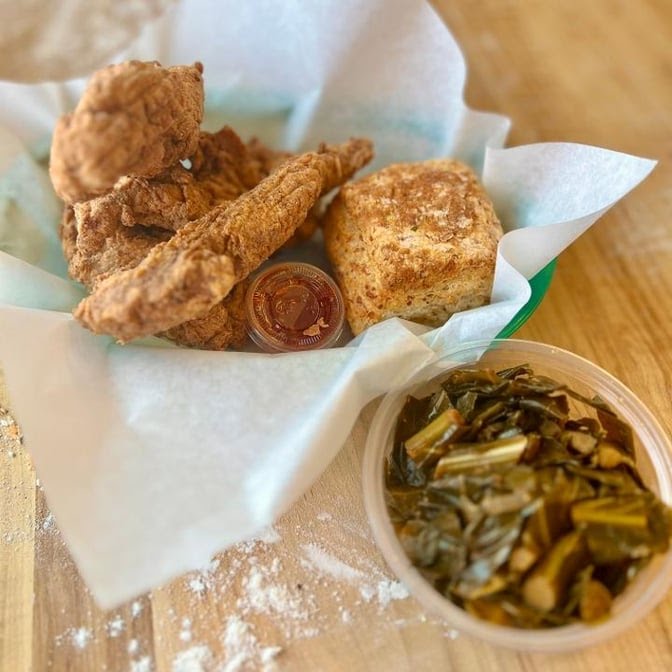 Auntie Beulah's Biscuits & Chicken by null