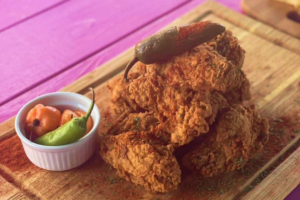 Rooster's Food Truck by null