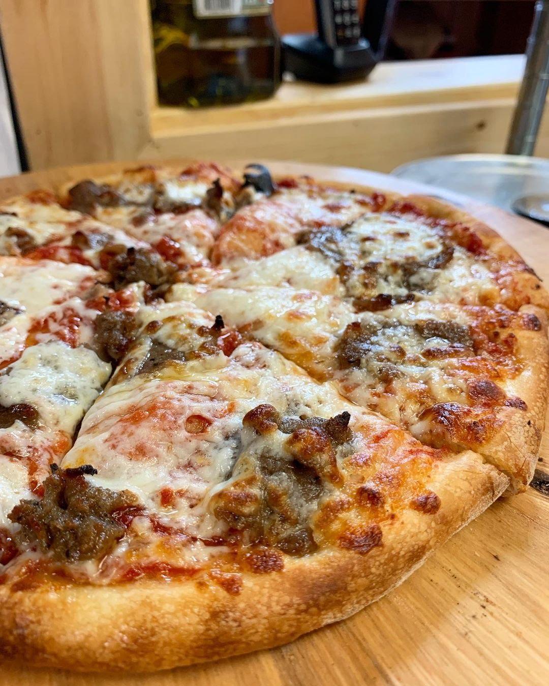 Eyman's Pizza by null