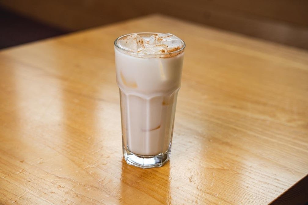 Lonesome Rose (Logan Square) by null