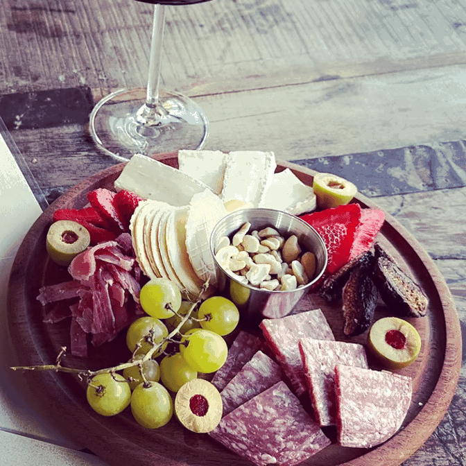 LaChona Empanadas y Vinos Argentinos by null