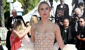 Charlize theron teri hatcher days in the valley south african celebrity porn xhamster jpg x Charlize theron kim basin contact