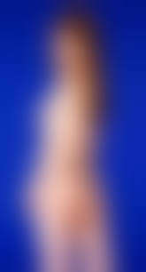 直立ヌード　お尻|露出尻]太陽光を浴びながら屋外で歩き回るお尻画像 - 尻屋