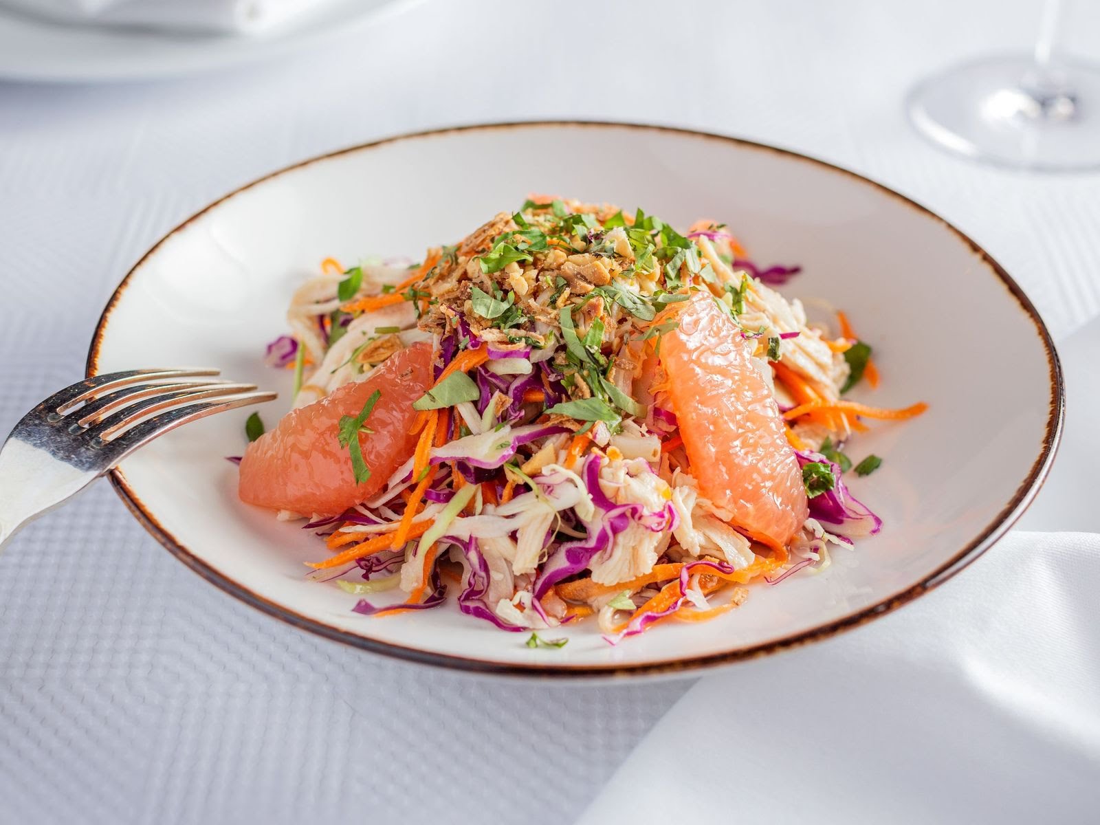 Le Colonial Lake Forest by null