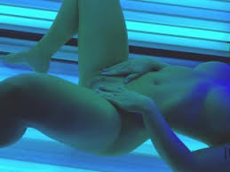 Tanning bed voyeurs jpg x Tanning bed