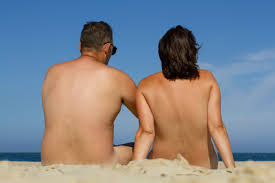 french  family naturist|s u d - Maison de la France