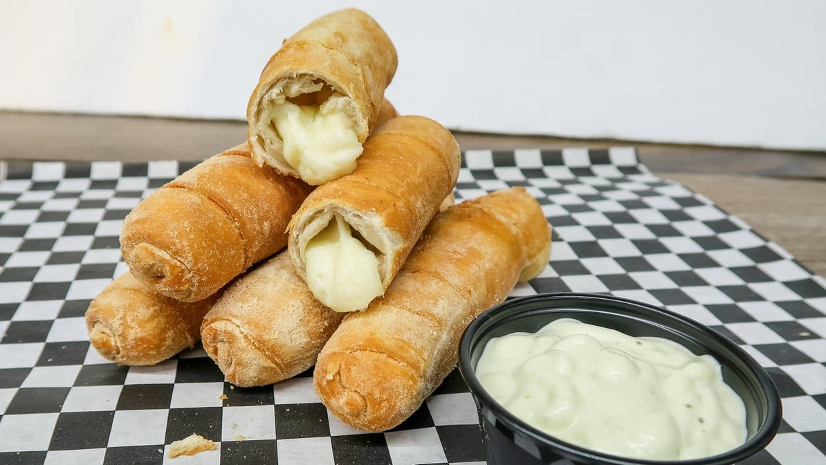 Crispy Rolls Station (Food Truck) by null