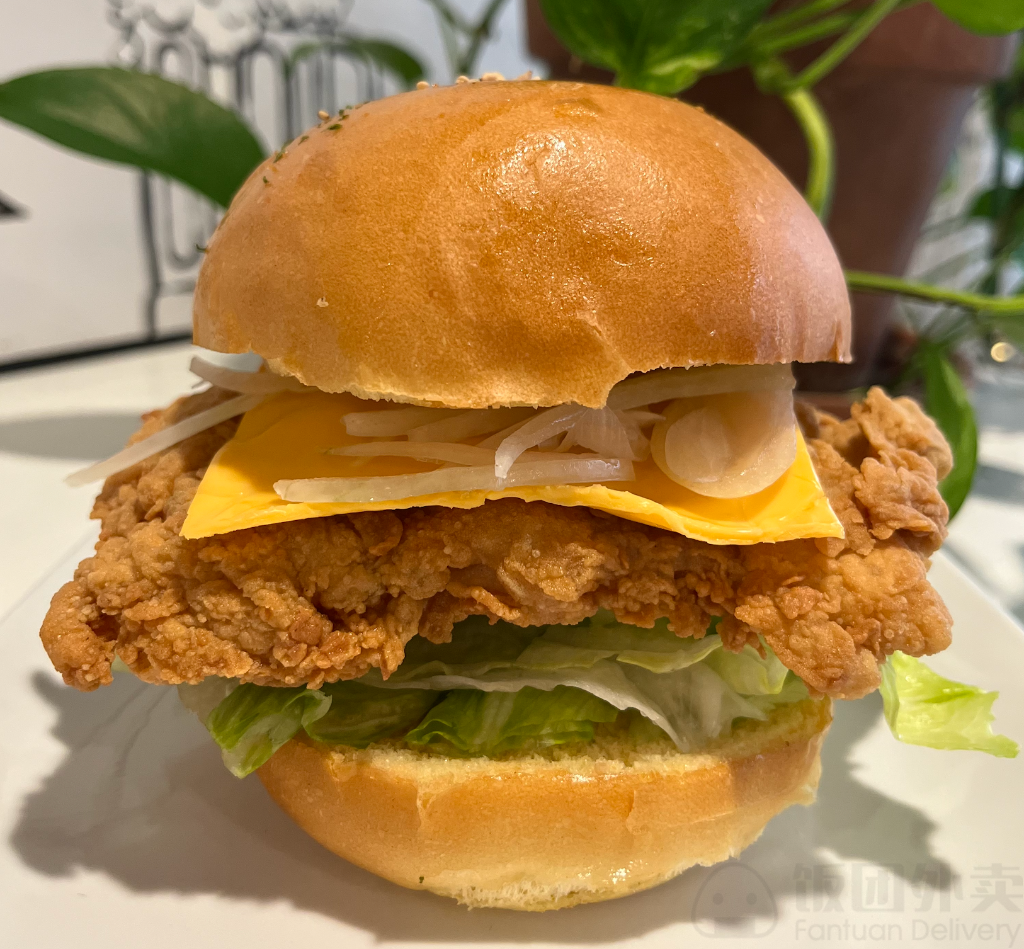 Les Crazy Chickens by null