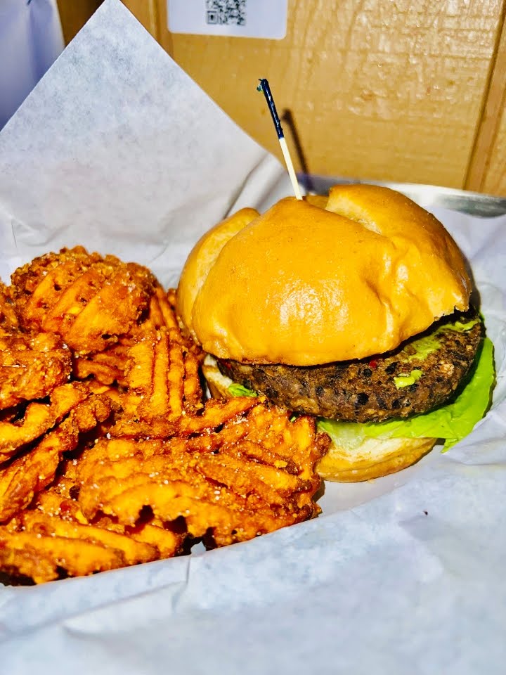 Swanky's Vittles and Libations by null