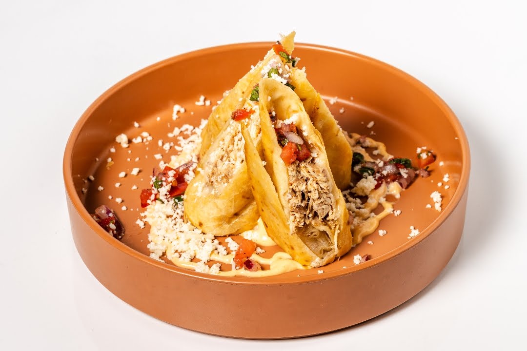 La Buena Vida - Cary by null