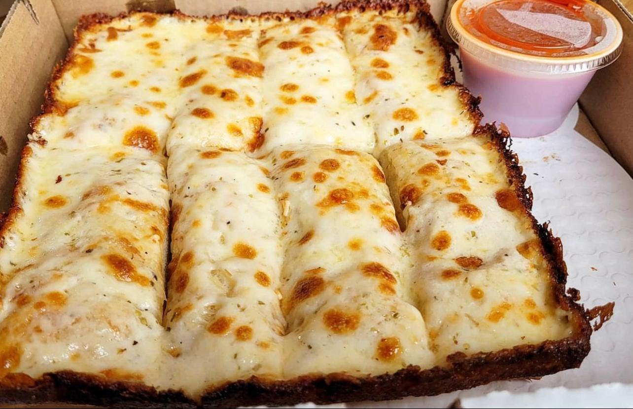 Blue Pan Pizza by null