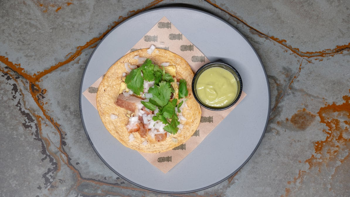Tómalo Grill by null