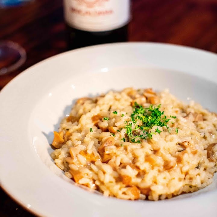 Baonecci Restaurant by null