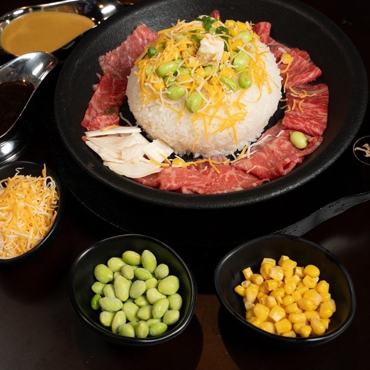 Sizzling House&Noodle by null