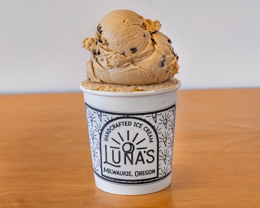 Luna's Ice Cream by null