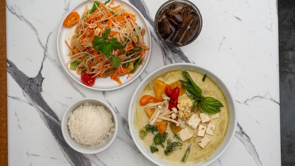 Pomelo | Thai Boutique Restaurant by null