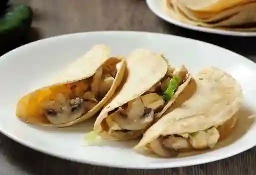 Taqueria LA SALSA by null