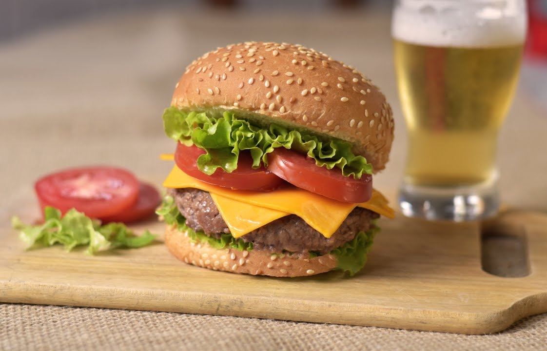 Common Ground Bar & Grill by null