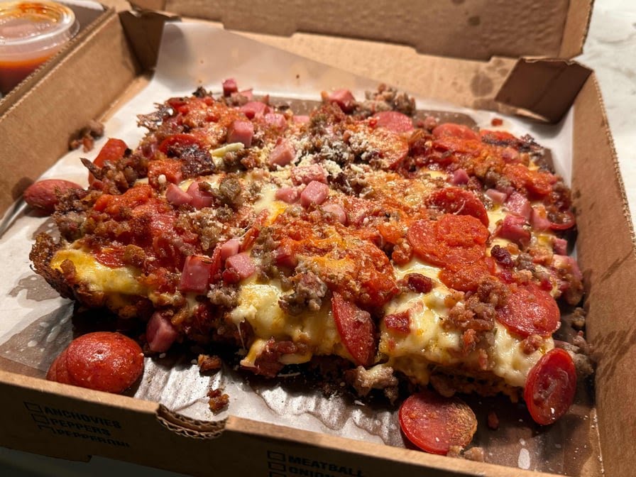 O4W Pizza by null