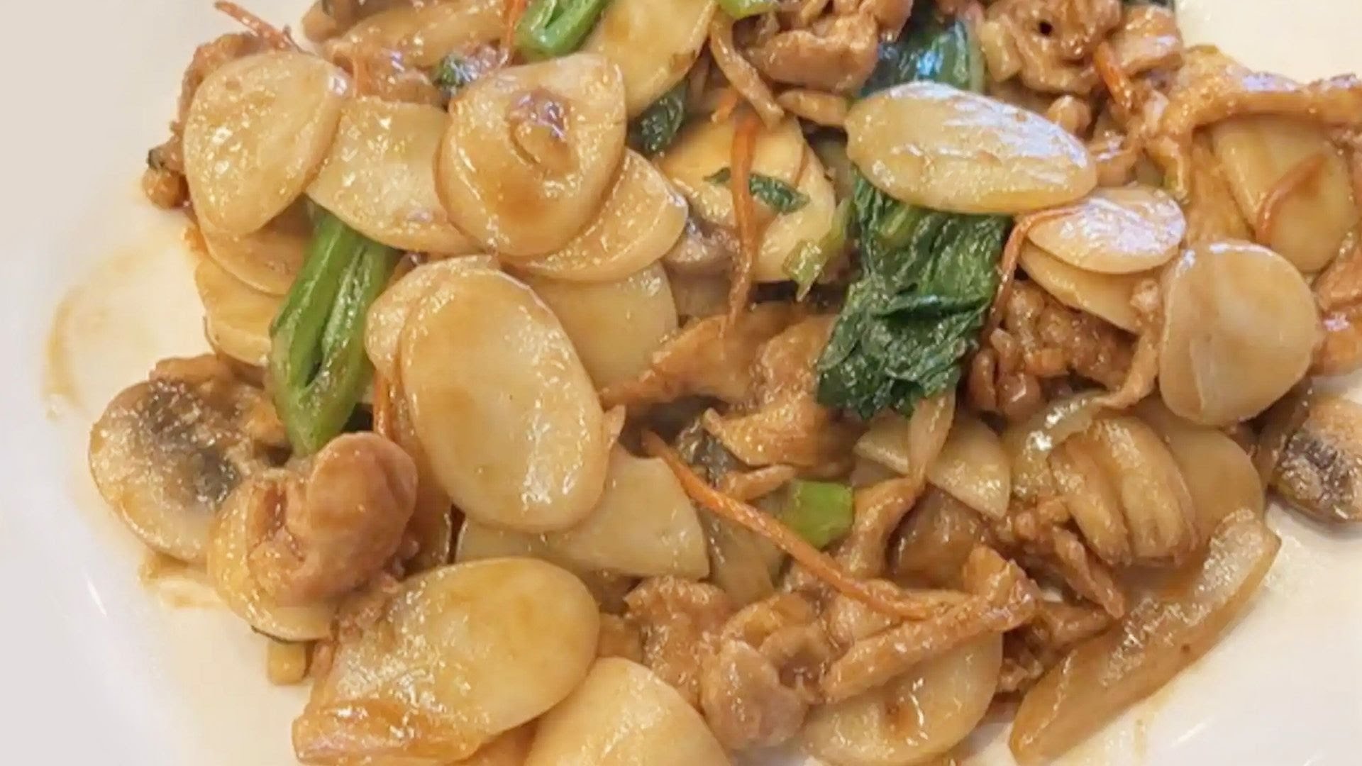 MR DRAGON NOODLE HOUSE by null