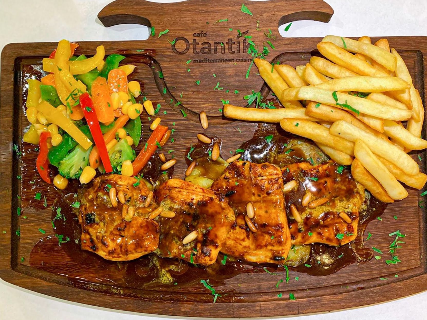 Otantik Café & Restaurant - Al Khalidiyah by null
