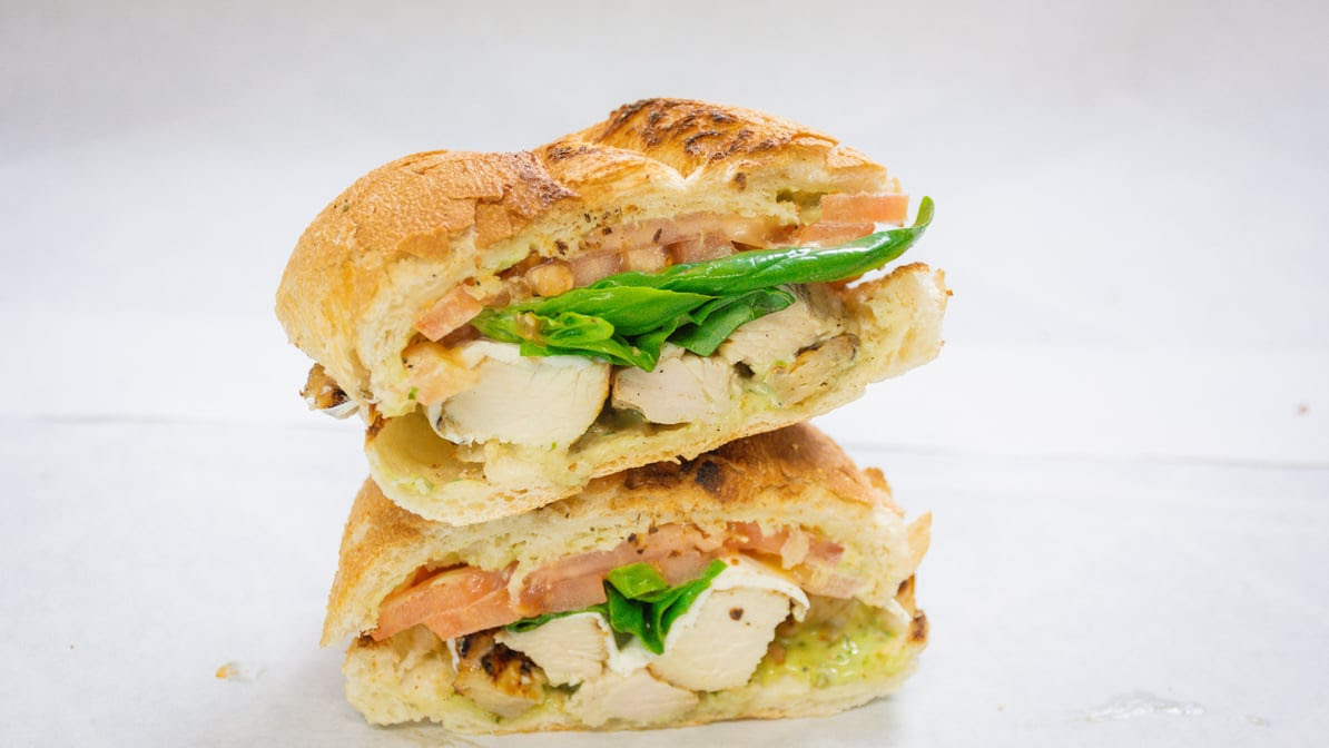 M & O Market & Deli by null