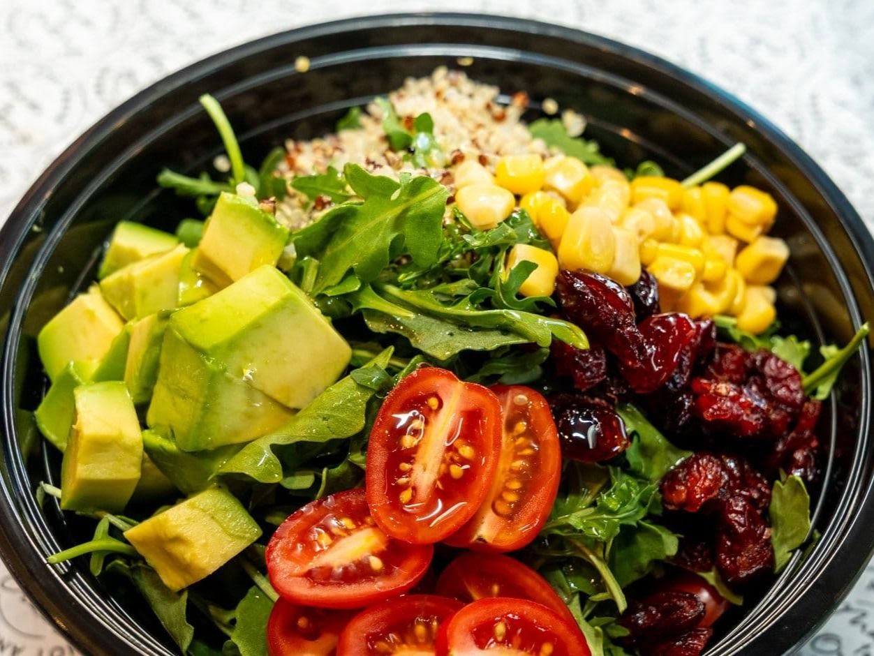 Grill and Greens by null