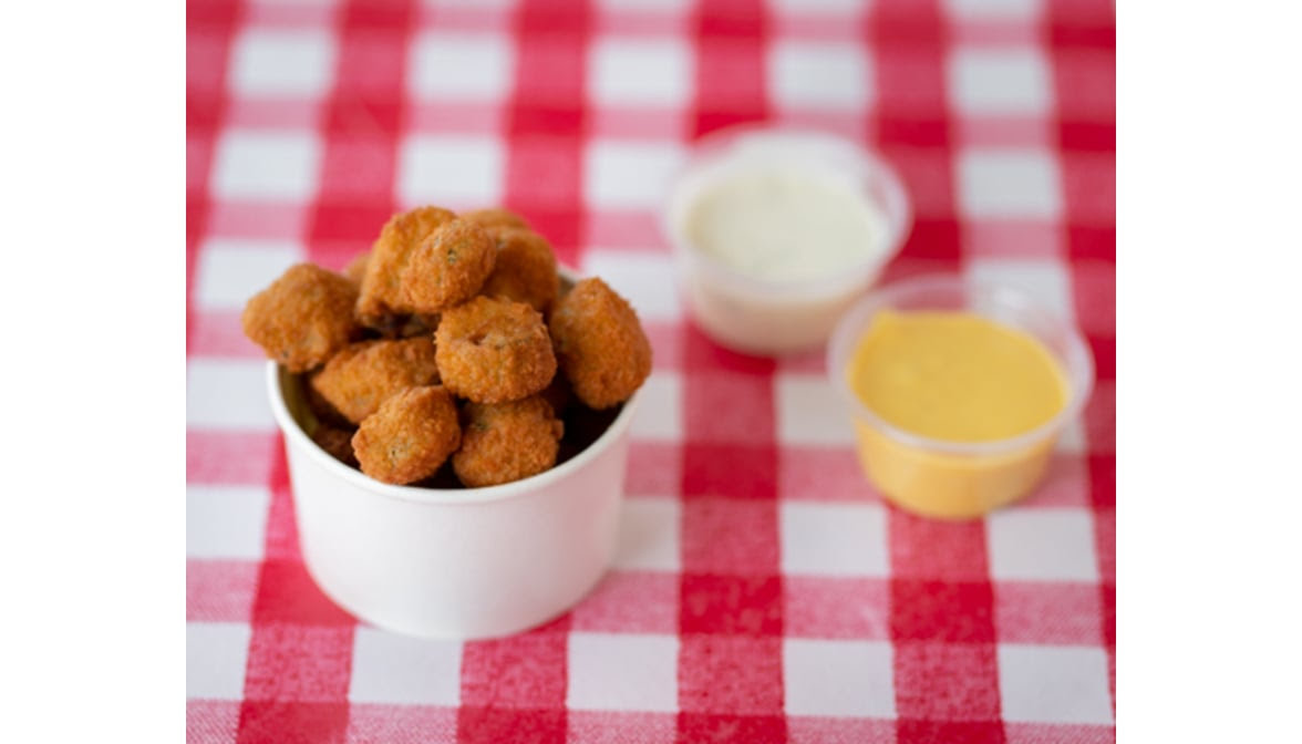 Gus’s World Famous Fried Chicken by null