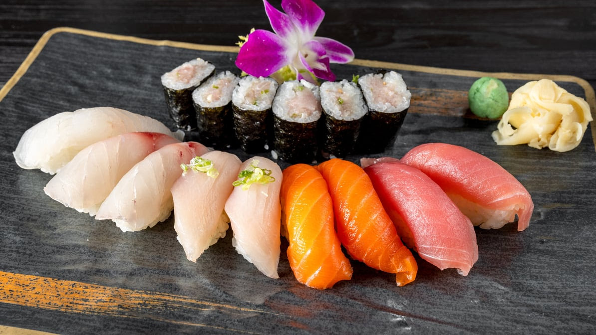 Akimoto Sushi by null