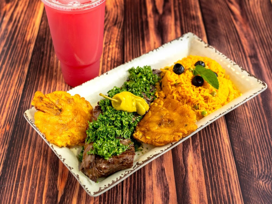 Rakachaka Grill Y Más by null