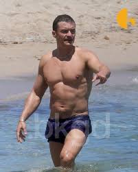 Uncensored orlando bloom paddle boarding pictures fleshbot jpg x Orlando bloom