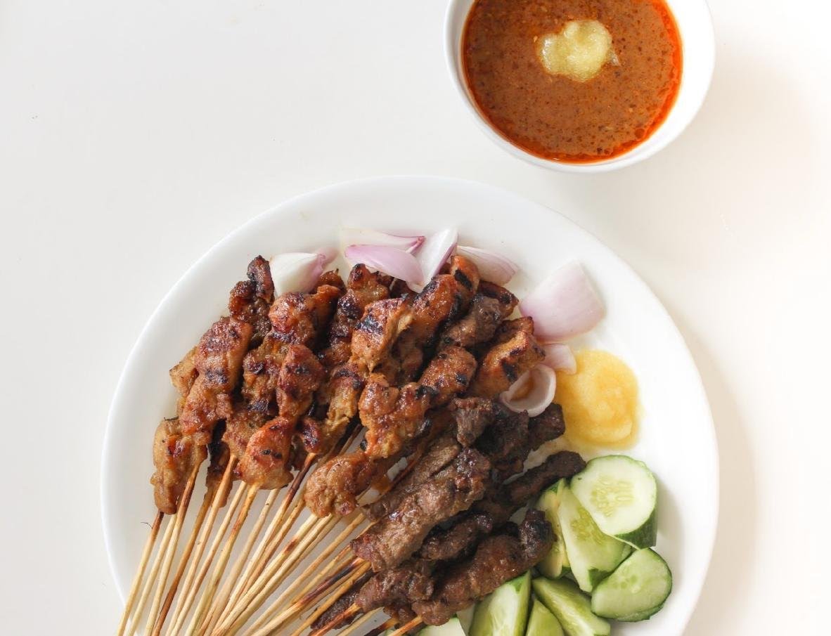 Geylang Lorong 29 Charcoal Fried Hokkien Mee by null