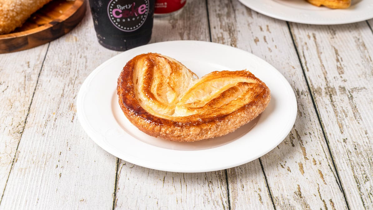 Party Cake Bakery by null