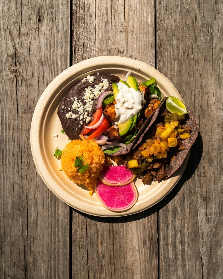 La Taquicardia - Menchaca by null