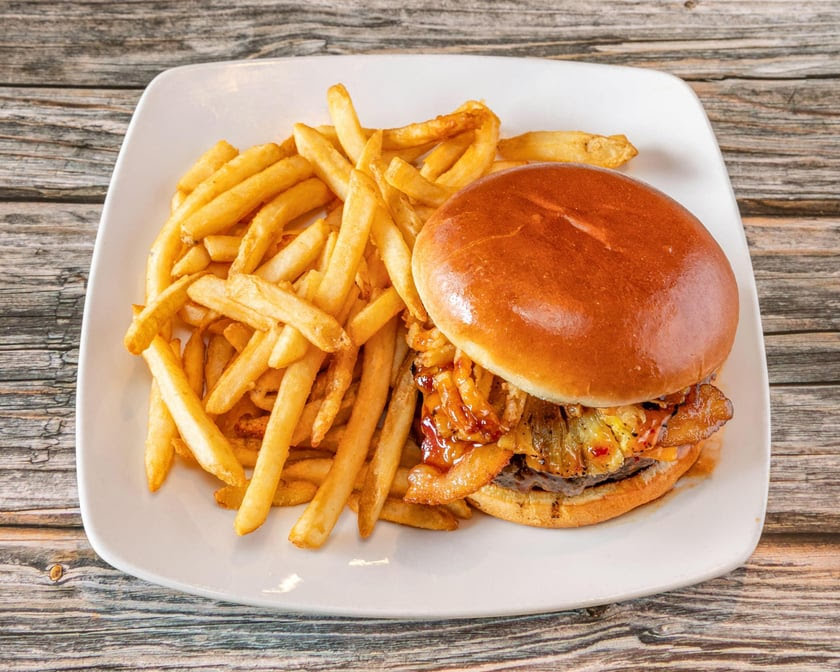 Lakeside Bar and Grill by null