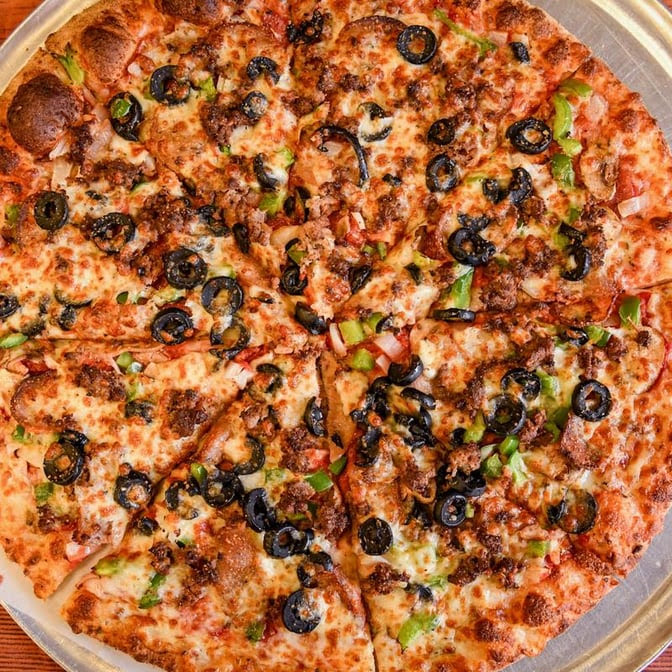 Pini's Pizzeria by null