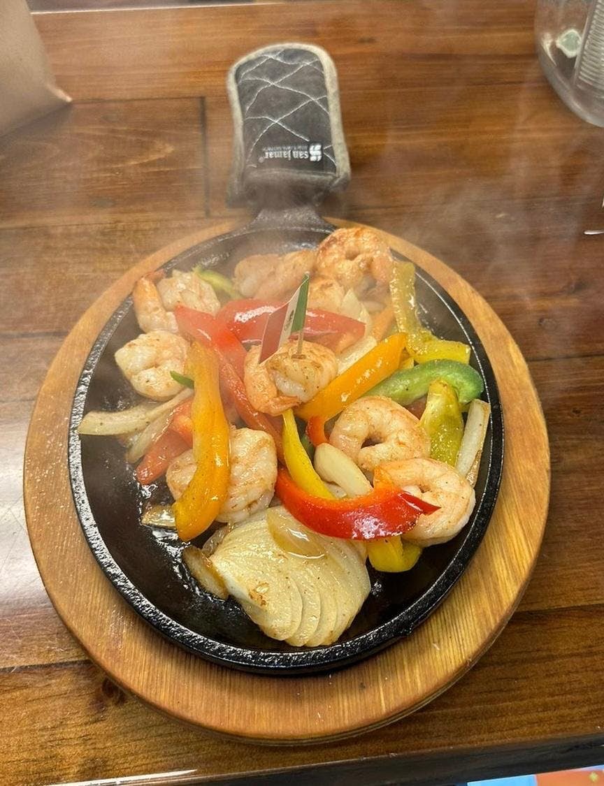 El Rey Rosticeria y Restaurante by null