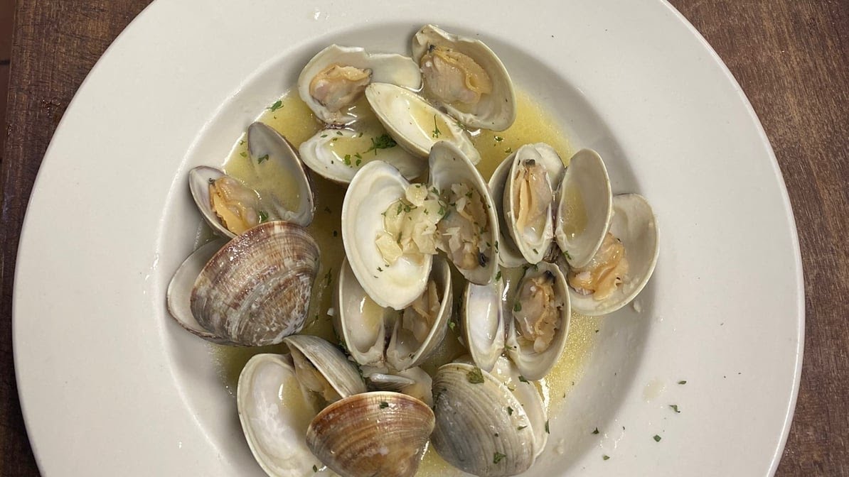 Tavern & Table by null