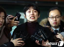 양예원 유출사진|유튜버 양예원 사건' 조사받던 스튜디오 실장 투신 (2018.07.09/5MBC뉴스) - YouTube