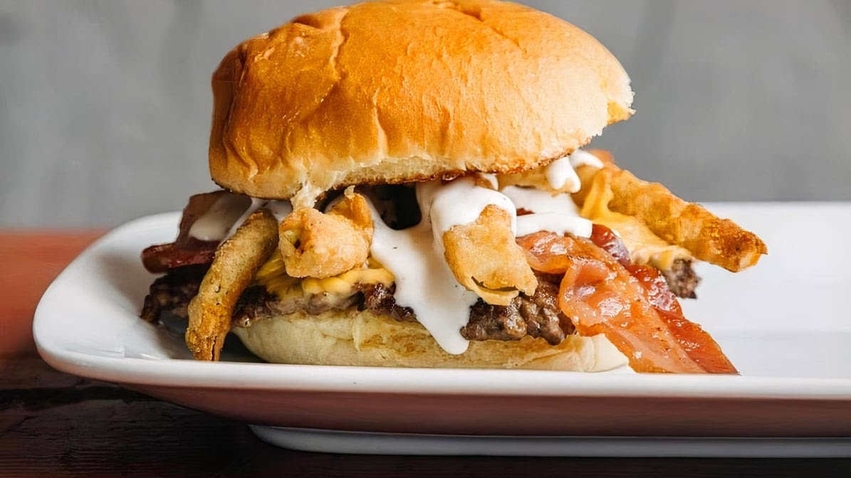 Cledis Burgers & Beer Garden by null