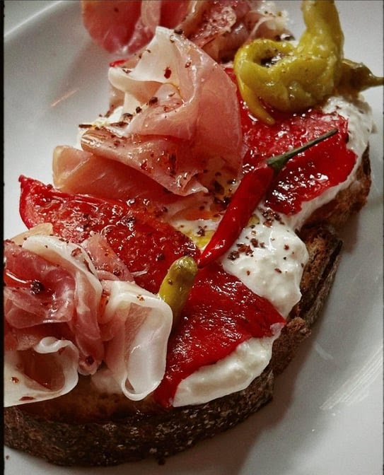 Bar Valentina by null