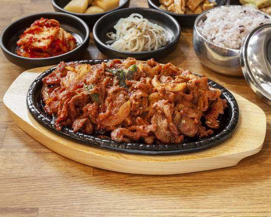 Korean Tofu House by null