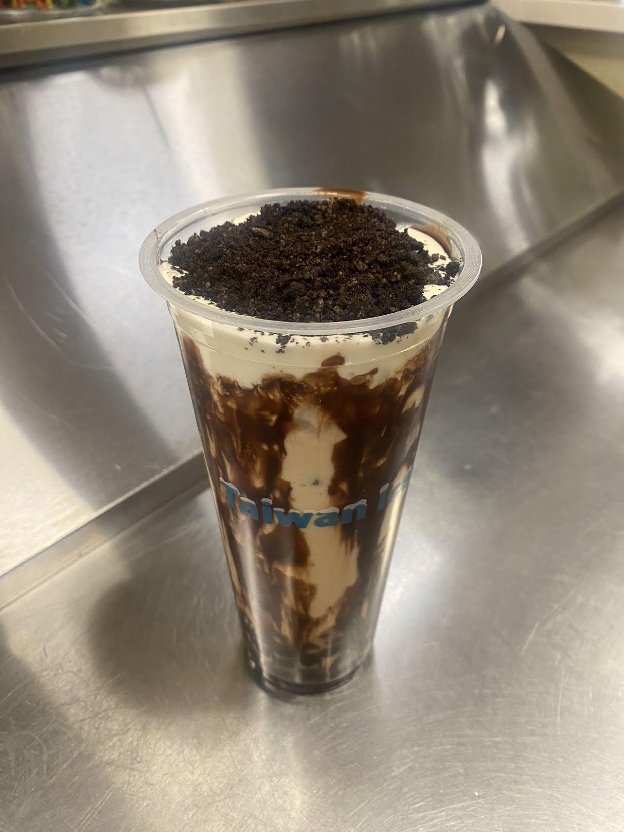 Taiwan Ice (Boba Tea, Rolled Ice cream) by null