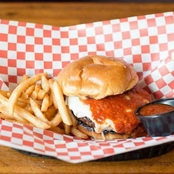 Bartoli's Pizzeria by null