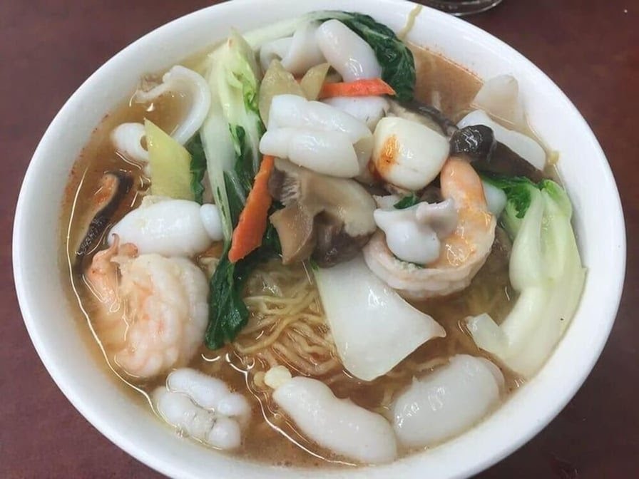 Yuet Lee Seafood Restaurant by null