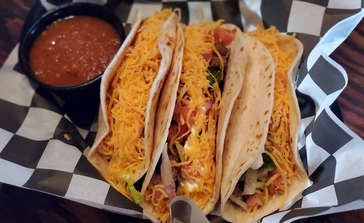 Breadsoda Bar, Deli & Billiards by null