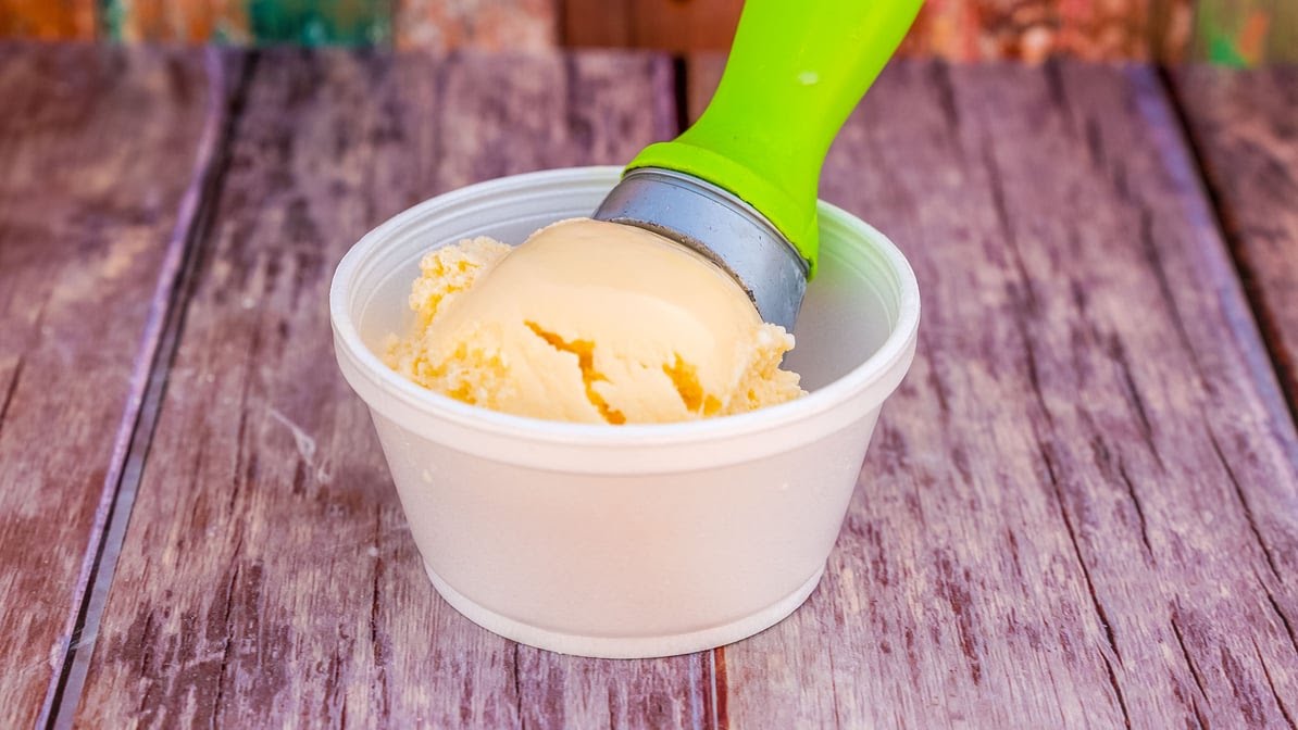 Fun-Diggity Funnel-Cakes by null