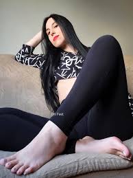 Amateur babe feet in leggings i choose you to worship these you feetplaza jpg x Leggings feet